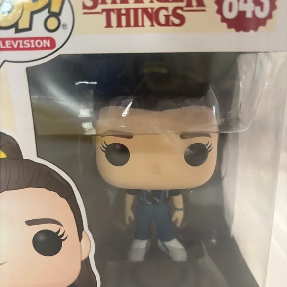 Funko Pop! Stranger Things Eleven #843 – Box Damaged - Picture 9 of 16